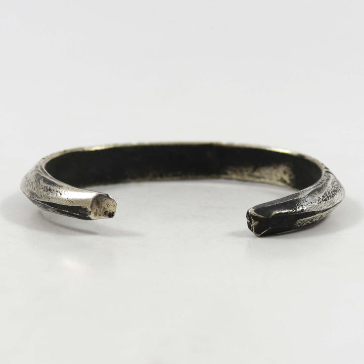 Spiny Oyster Shell Cuff by Jock Favour - Garland's