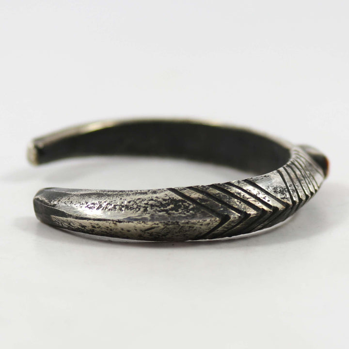 Spiny Oyster Shell Cuff by Jock Favour - Garland's