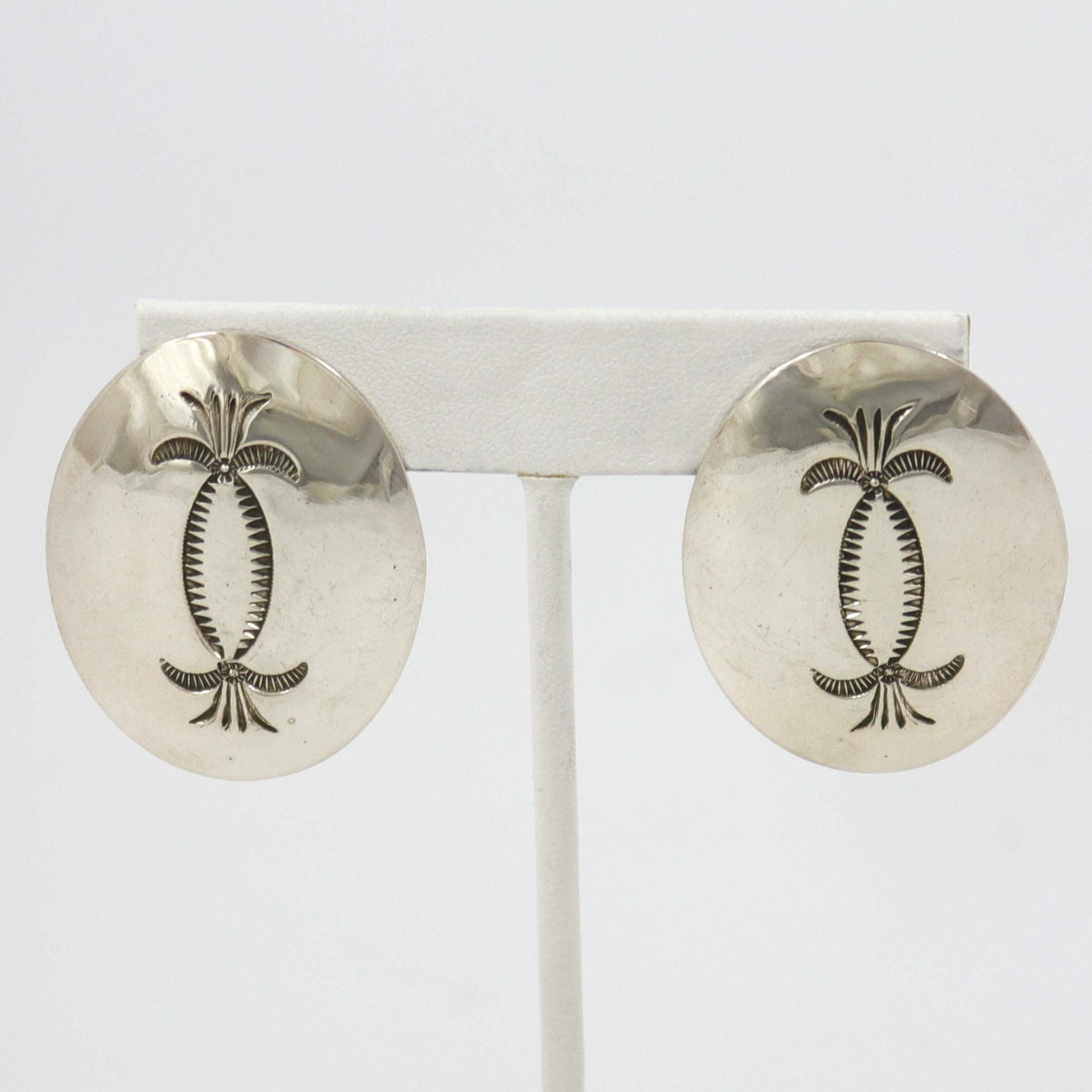 ケネス・レッドホース – Garland's