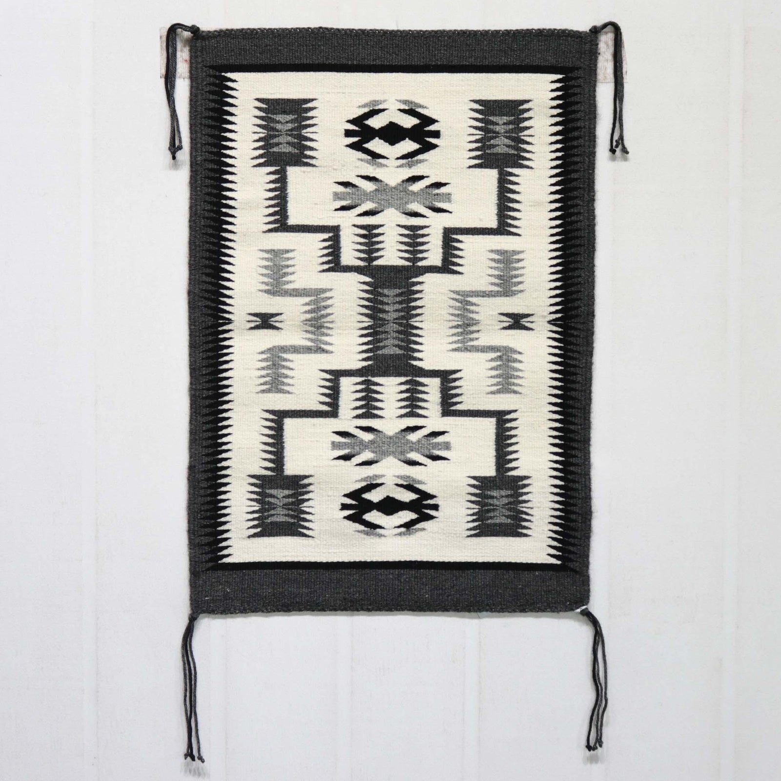 Storm Pattern by Shanna Tisi - Garland's