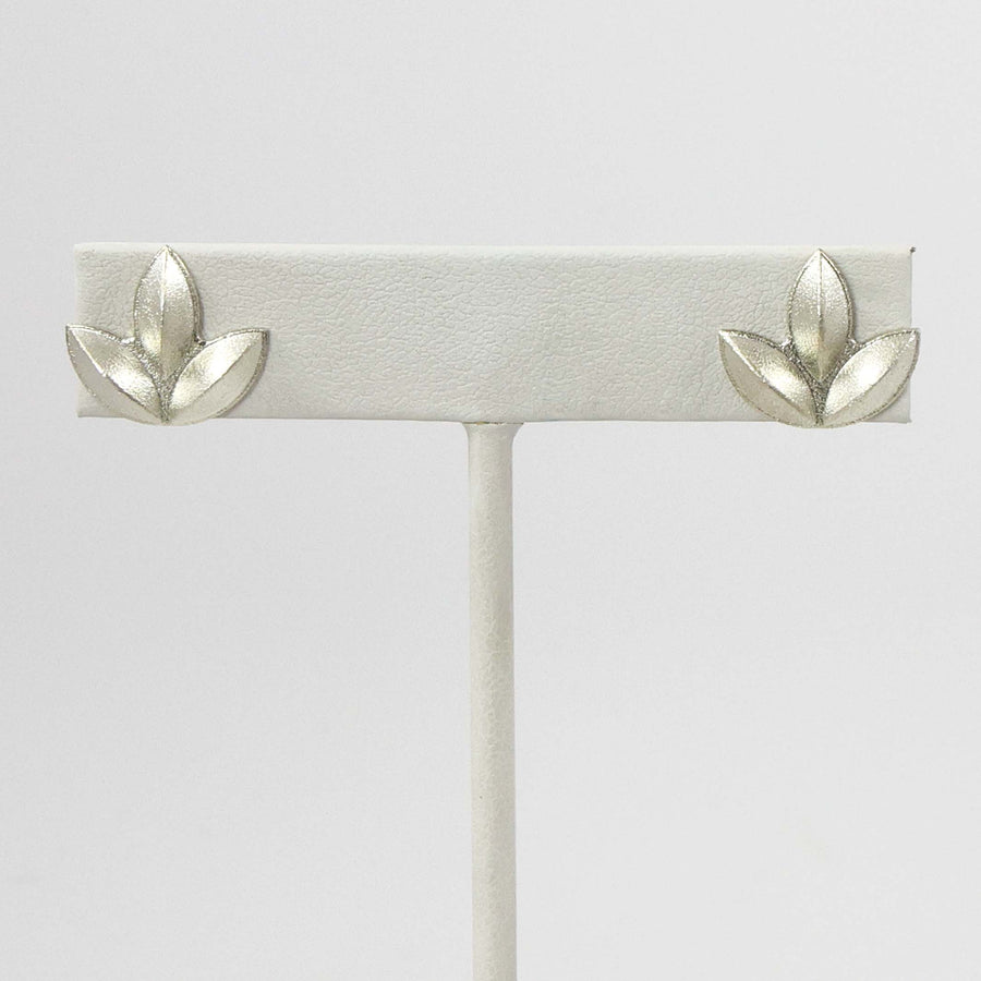 Sweet Pea Blossom Earrings by Maria Samora - Garland's