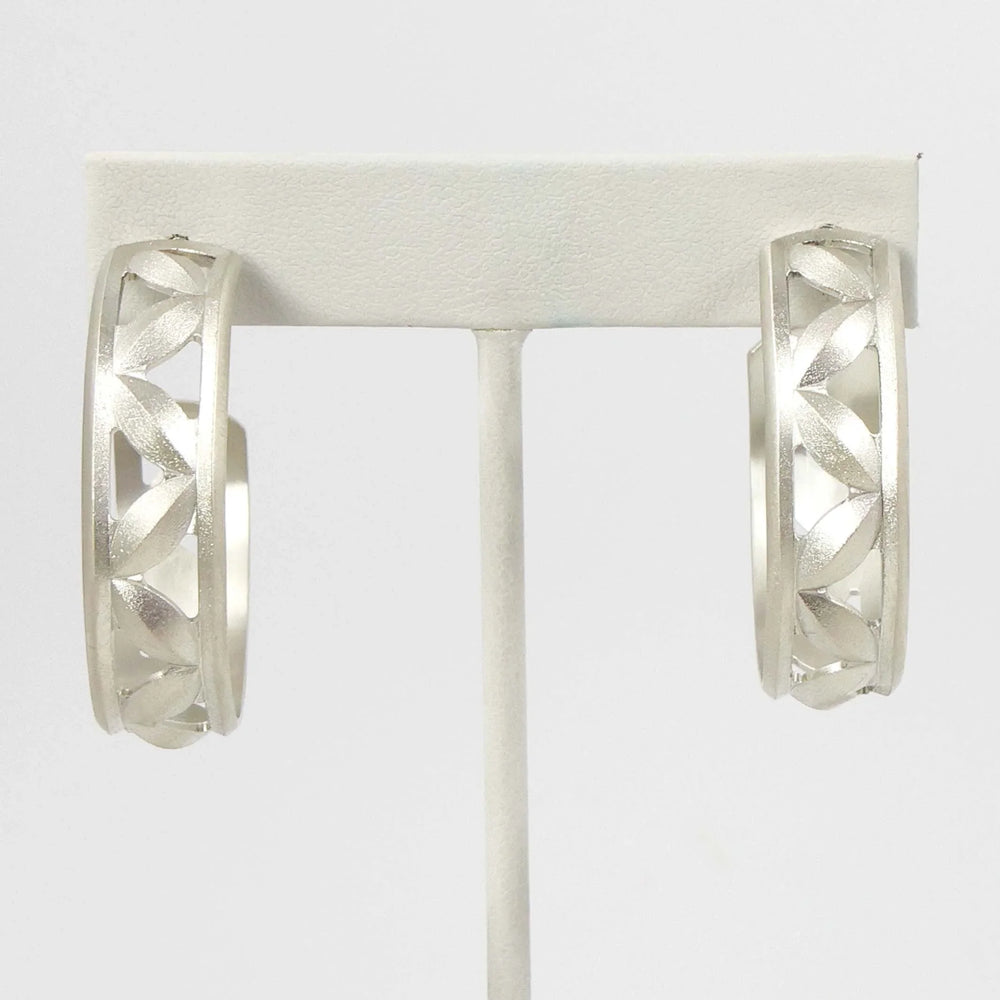 Sweet Pea Hoop Earrings by Maria Samora - Garland's