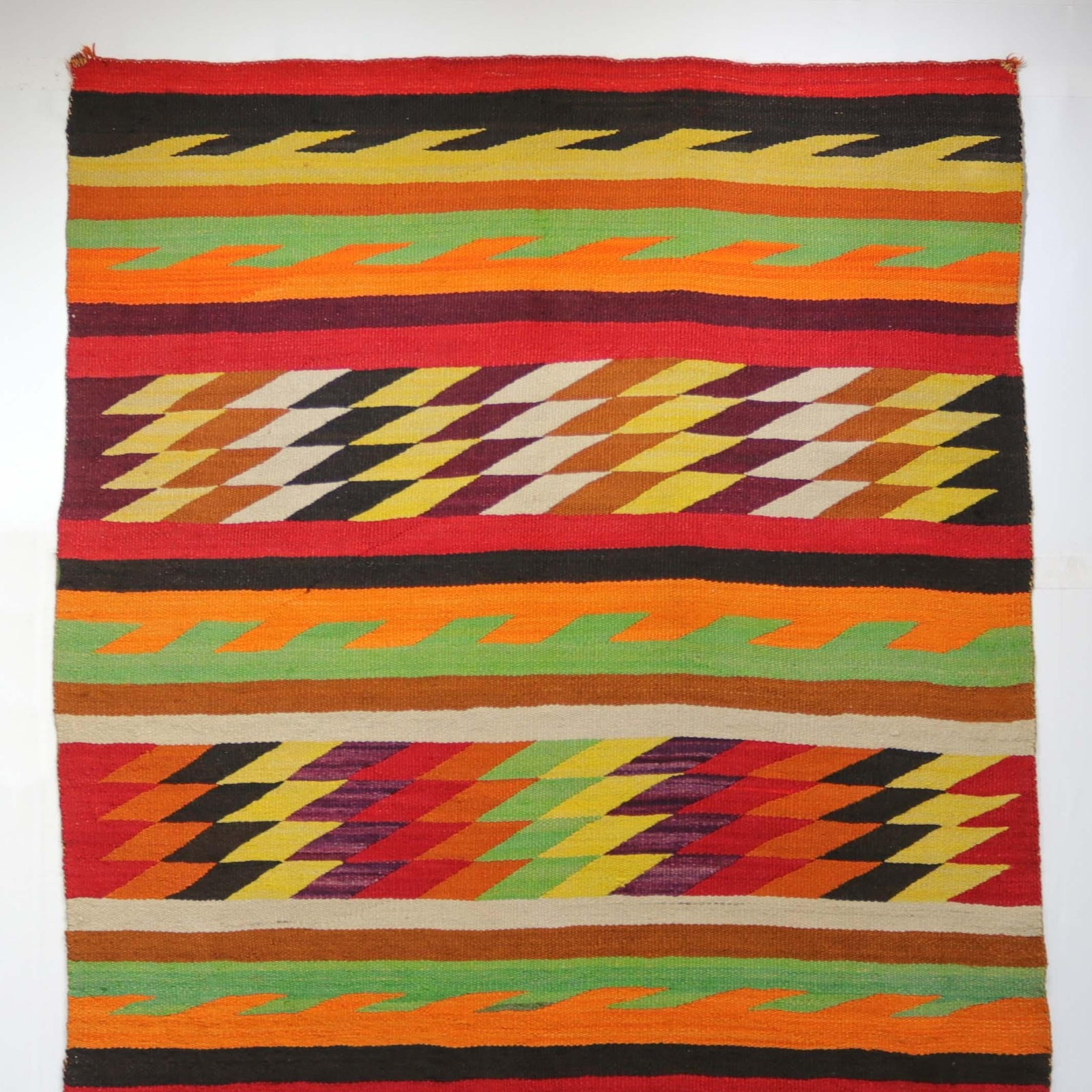 Couvertures Navajo Anciennes - 129 en vente sur Couvertures Navajo Anciennes - 129 en vente sur