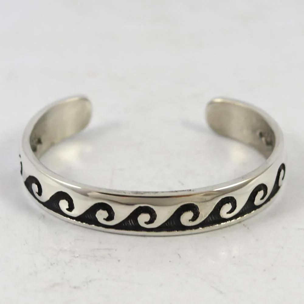 Water Wave Cuff