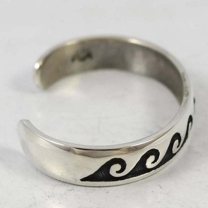 Water Wave Cuff