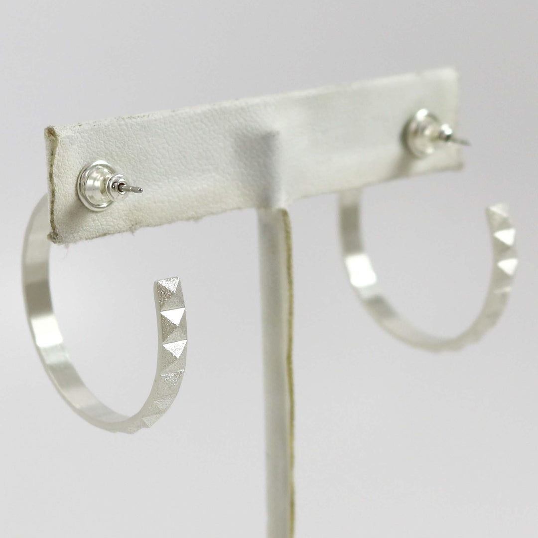 Pyramid Hoops by Maria Samora - Garland's