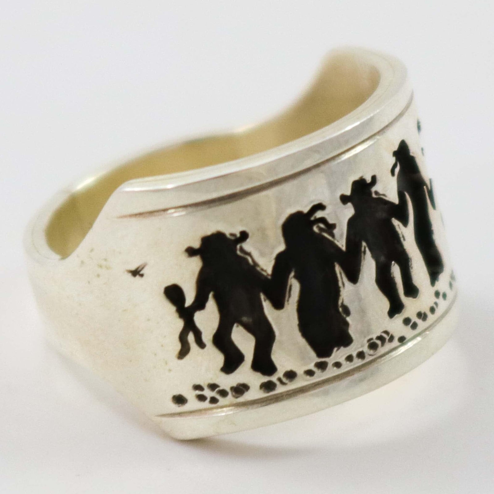 Friendship Ring by Gilbert Begay - Garland's