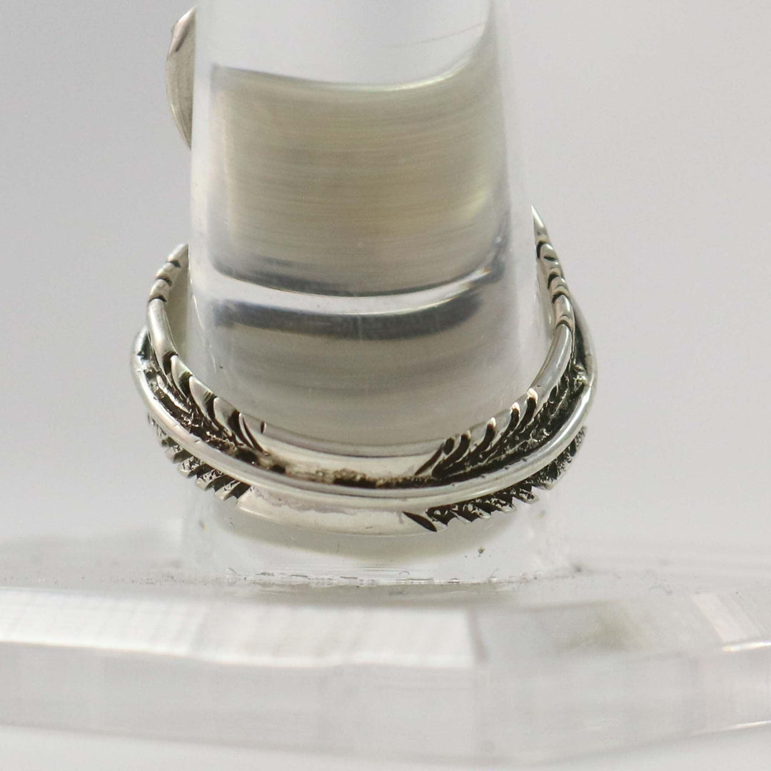 Feather Ring by Pete Johnson - Garland&