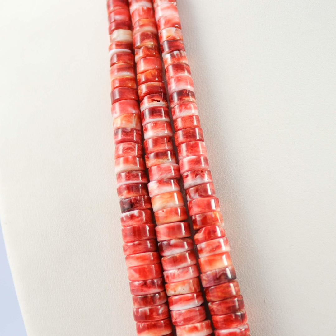 Spiny Oyster Shell Necklace by Kenneth Aguilar - Garland's